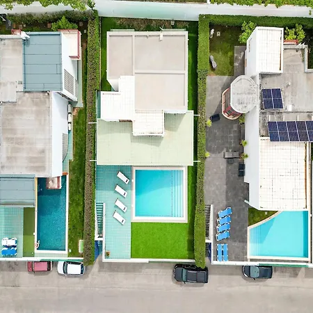 ヴィラ Villa In Albufeira With Pool Near Marina アルブフェイラ