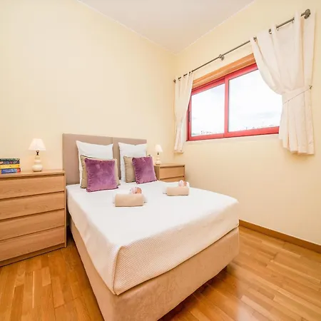 ヴィラ Villa In Albufeira With Pool Near Marina アルブフェイラ