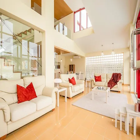 Villa In Albufeira With Pool Near Marina ヴィラ *