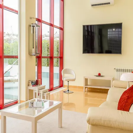 Villa In Albufeira With Pool Near Marina ヴィラ アルブフェイラ
