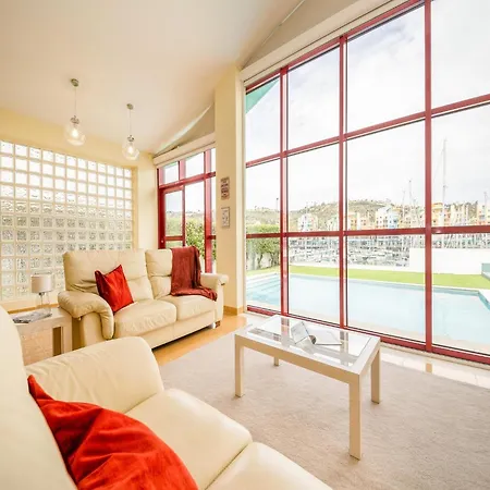 Villa In Albufeira With Pool Near Marina * アルブフェイラ