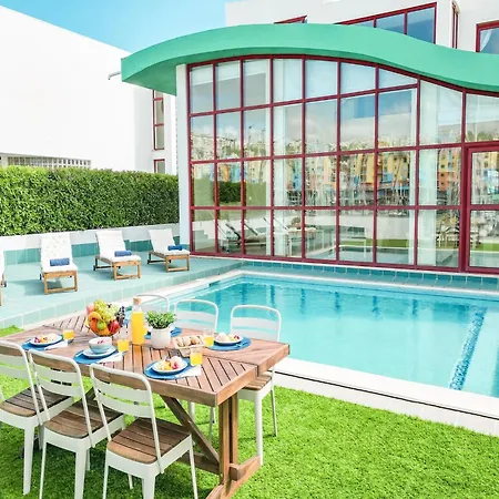 Superb Villa, Private Pool *